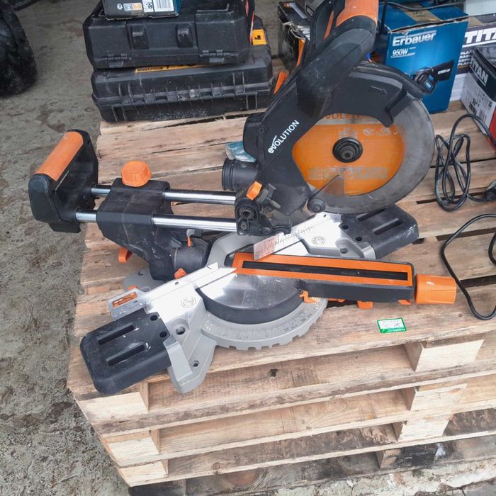 Akumulatorowa piła ukośnica Evolution R185SMS-Li 18V