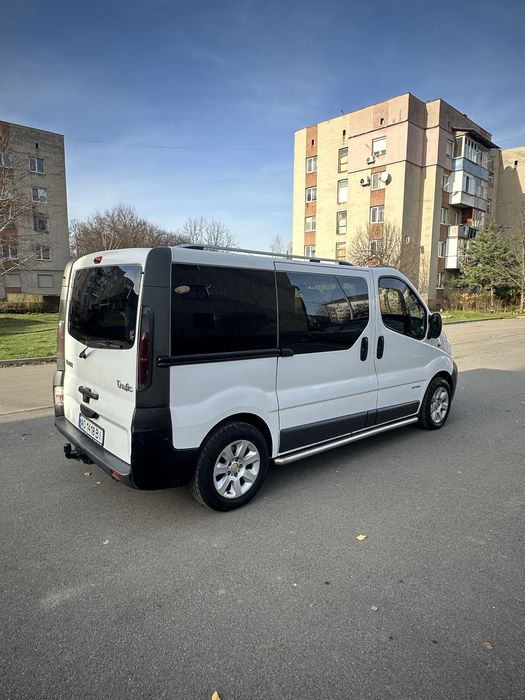 Продам (Renault Trafic)