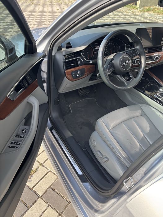 Audi a 4 B 9  2020 року