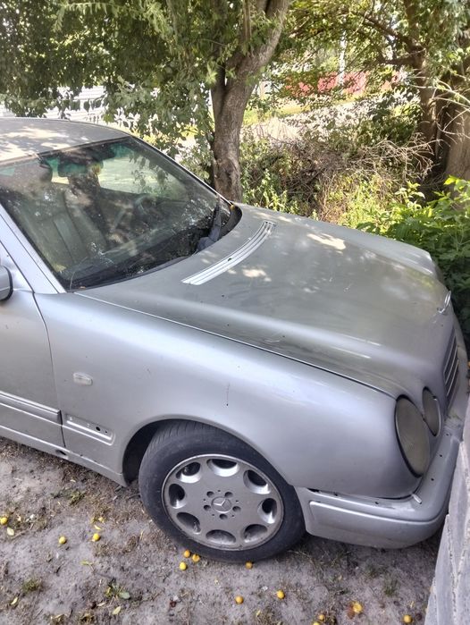Mercedes -Benz w210(E-класс)