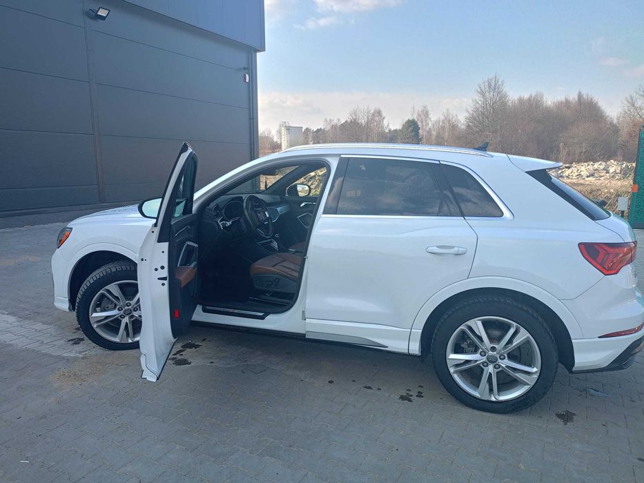 Samochód osobowy Audi Q3