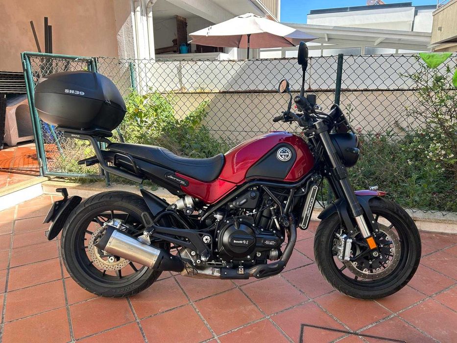 Benelli Leoncino 500 | 9.000 km | Como Nova