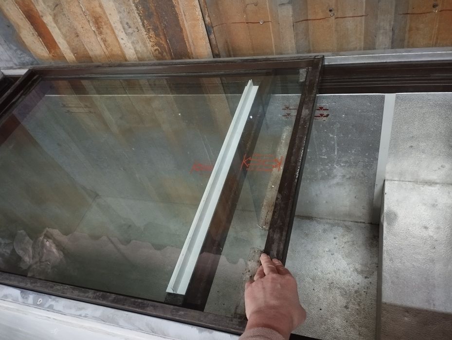 Продам морозильную камеру