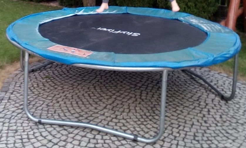 Trampolina 2,5 m średnica z siatką
