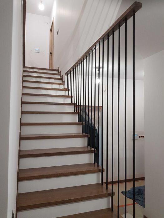Schody drewniane , balustrady , trepy dębowe , dąb