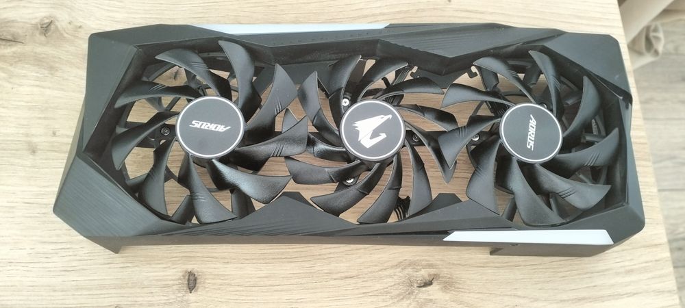 Chłodzenie karty graficznej RTX 3070 Aorus Master Gigabyte
