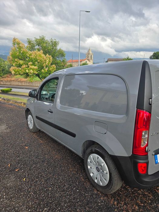 Uma carinha mercedes citan
