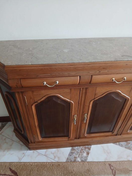 Sapateira com 3 portas e 3 gavetas