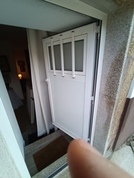 2 Portas e 2 janelas de alumínio