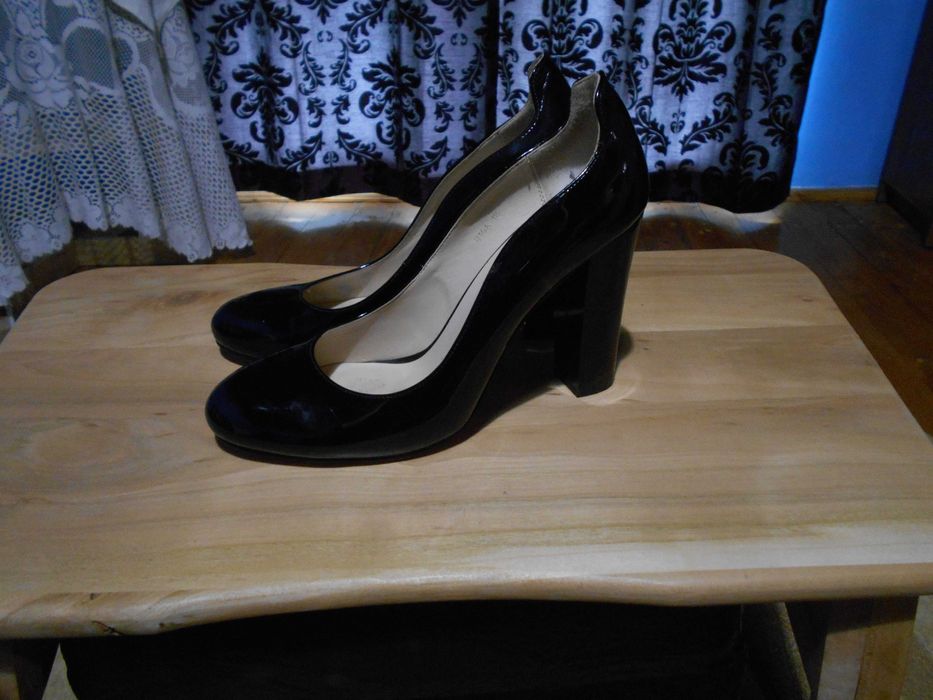 Жіноче взуття 38 р