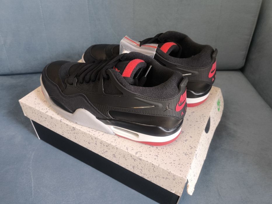 Buty AIR Jordan 4 RM rozmiar 43 'Bred'