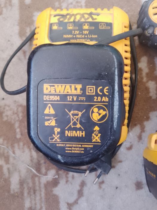 Шуруповерт деволт