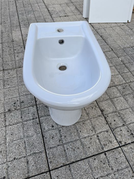 Bidé Valadares.