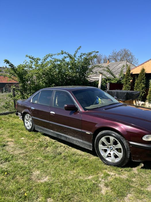 Продам бмв е38 730і