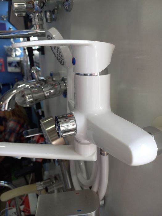 НОВИНКА! Змішувач/кран/смеситель для ванны с лейкой и шлангом для душа