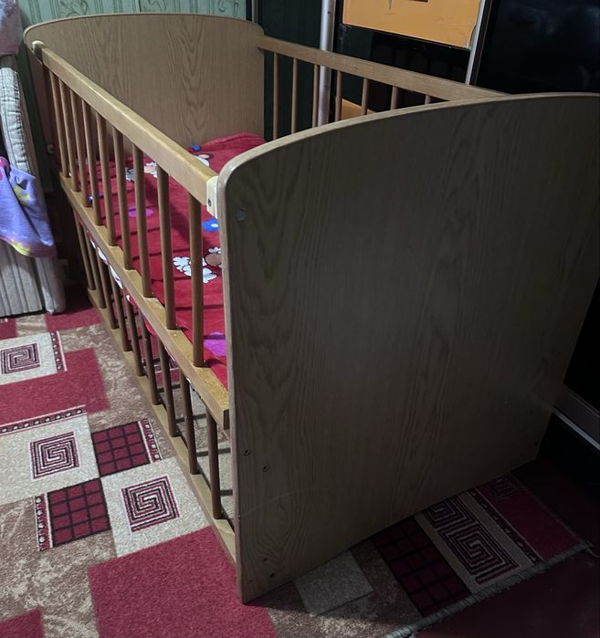 Кроватка дитяча