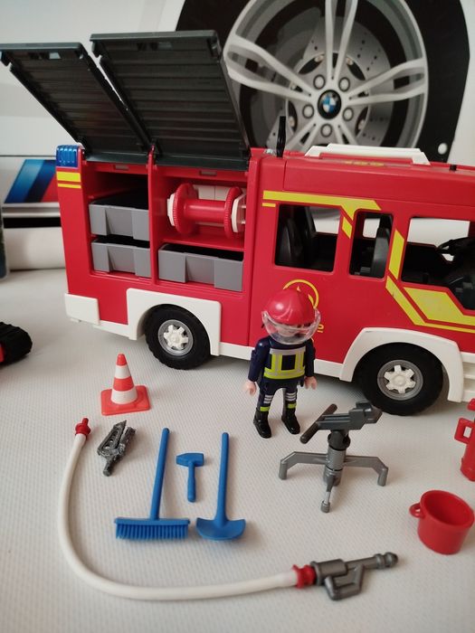 Playmobil. Пожарная машина звук, свет, катер, пожарники, лодка