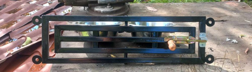 Karmidło obrotowe dla psa, ptaków