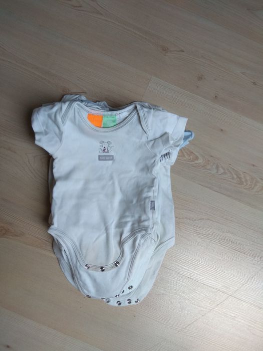 12 sztuk body 68 + gratis/ całość 6 zł