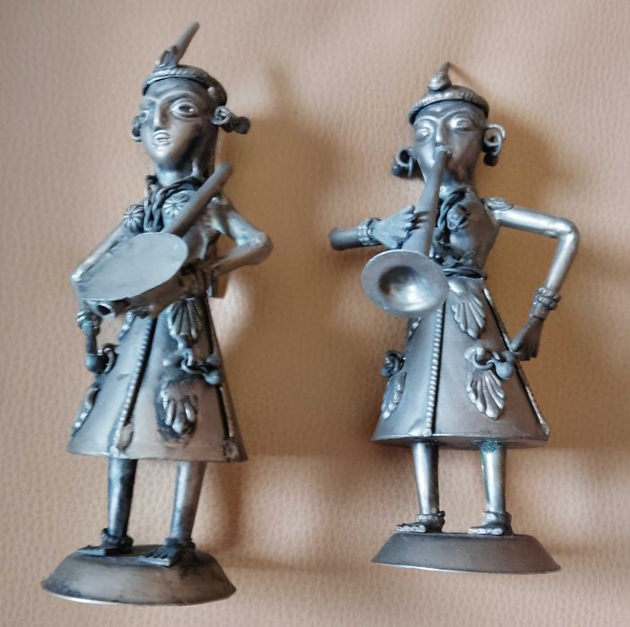 Vendo 2 Estatuetas em Chapa