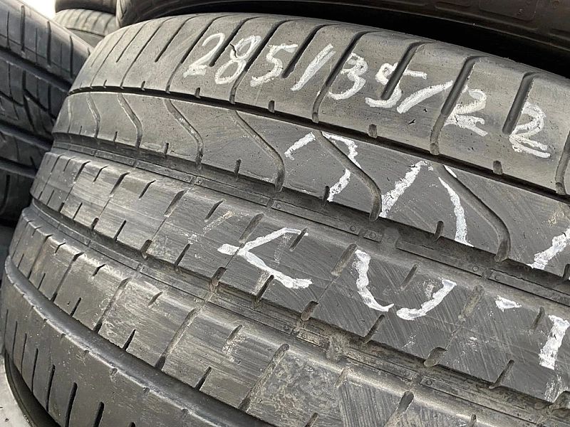 285/35/22 Pirelli P Zero_4,5mm_2szt_(201)