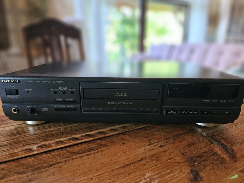 Odtwarzacz CD Technics SL PG590