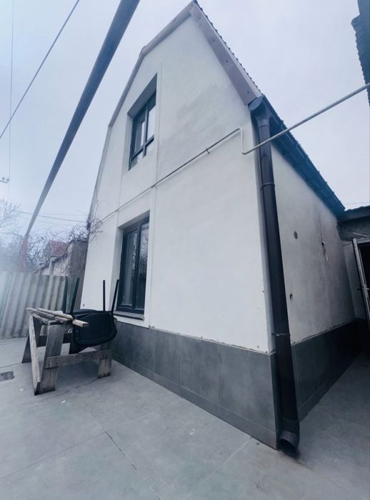 Дом  в Фонтанке 1 для себя или под сдачу возле моря с документами