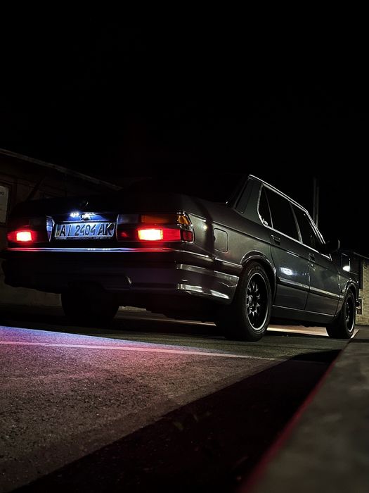 Bmw е28 520і.