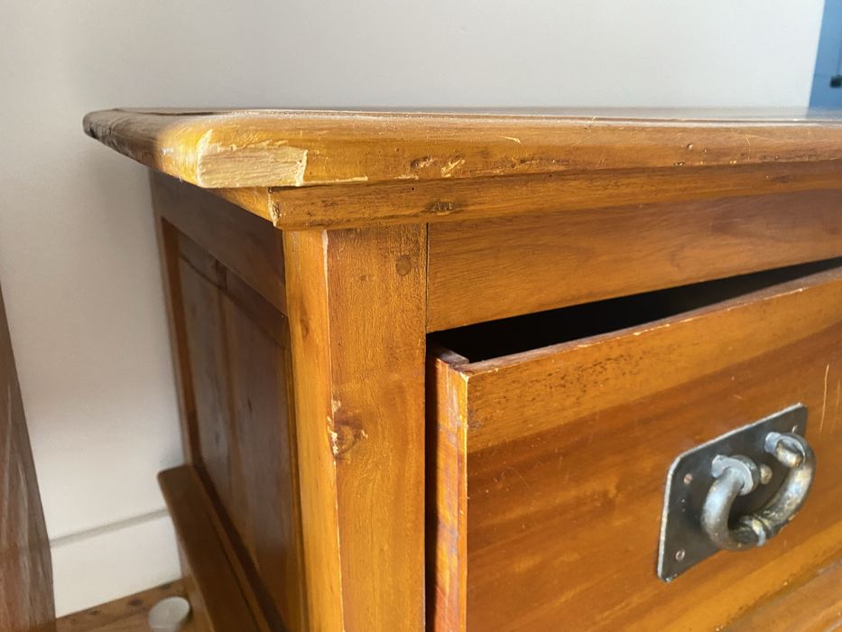 Móvel banco com gavetas