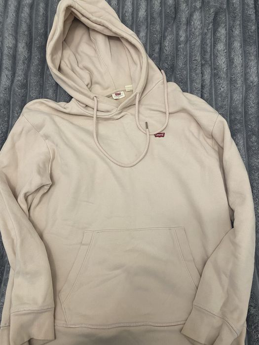 Футболки/топи від Bershka;кофта Levis