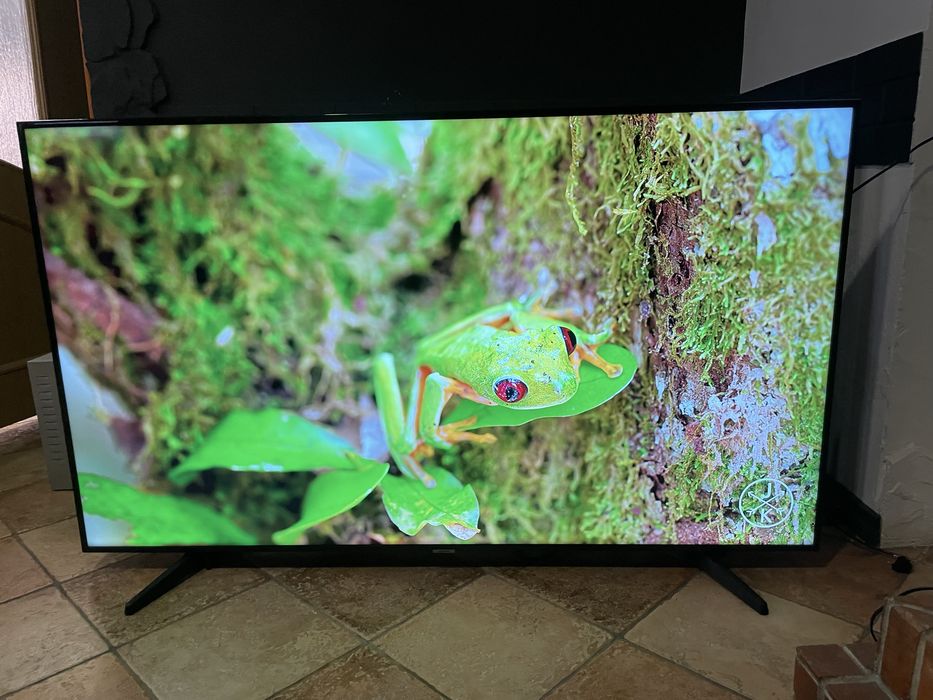 Телевізор Samsung 65 Samart tv 4K