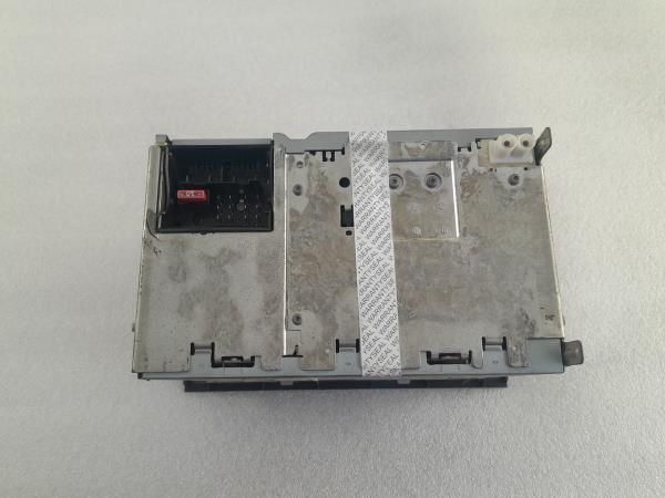 Rádio / auto-rádio AUDI A4 (8EC, B7)