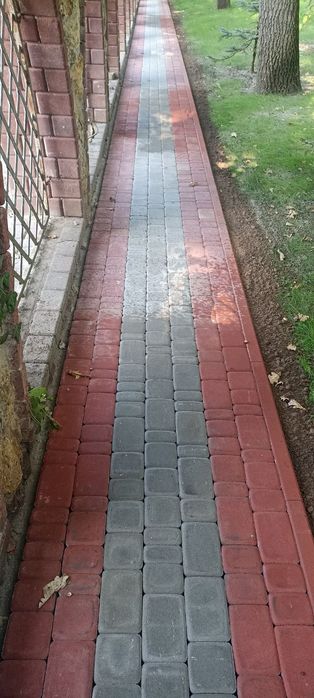 Укладня бруківки, (тротуарної плитки))