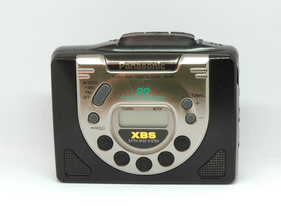 Касетний плеєр Panasonic RQ-V85 FM AM XBS Station Memory робочий
