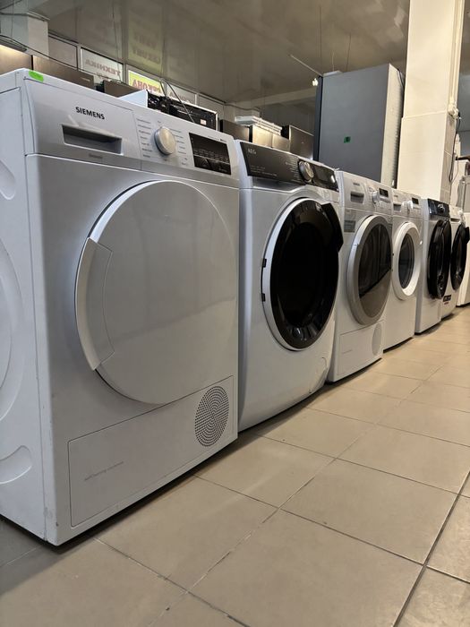 Сушильна машина Siemens JQ500, WT43W460