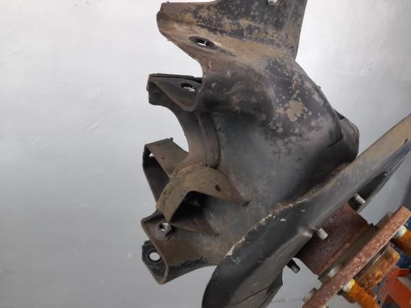 Braço de suspensão trás esquerdo MAZDA 3 (BK)