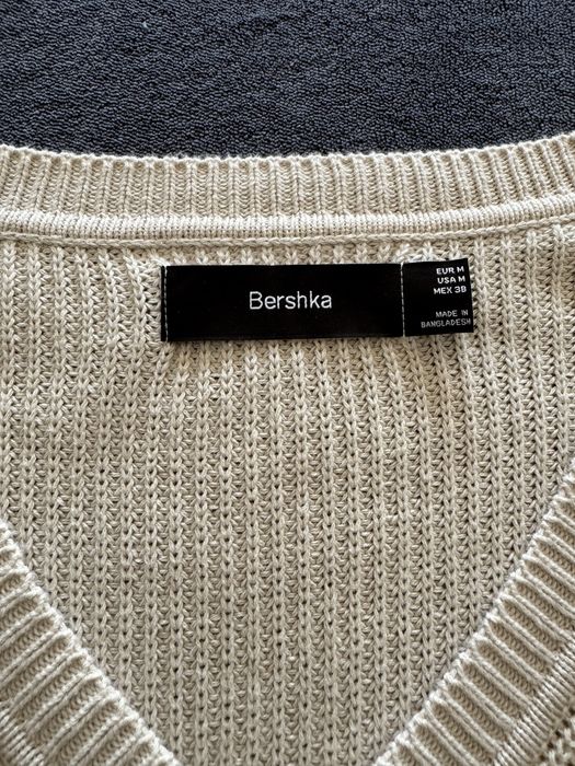 Colete bege bershka