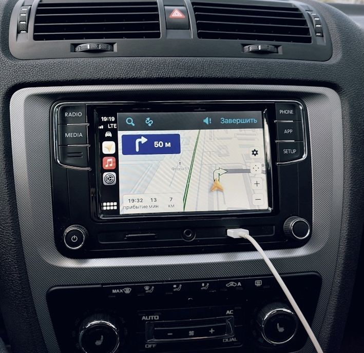 Магнітола RCD330 Plus для Skoda