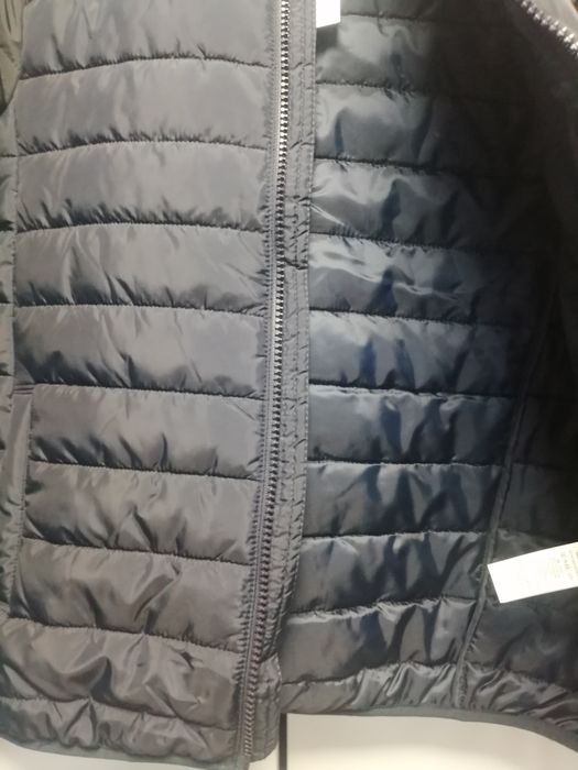 Продам новую мужскую куртку