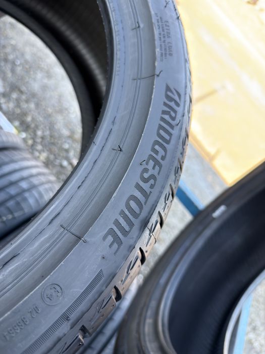Шини демо 225/40 R18 Bridgestone 4шт