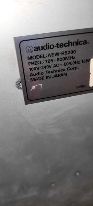 Audio-technica aew-r5200 uhf synthesized Made in Japan