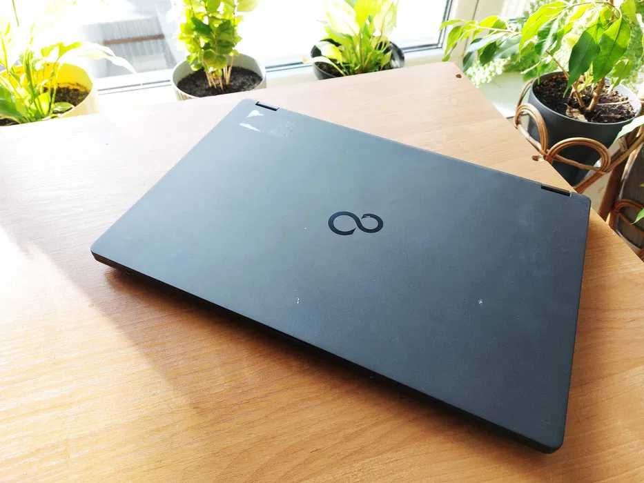 Laptop Fujitsu Lifebook U7510 i7 10-gen (na części)