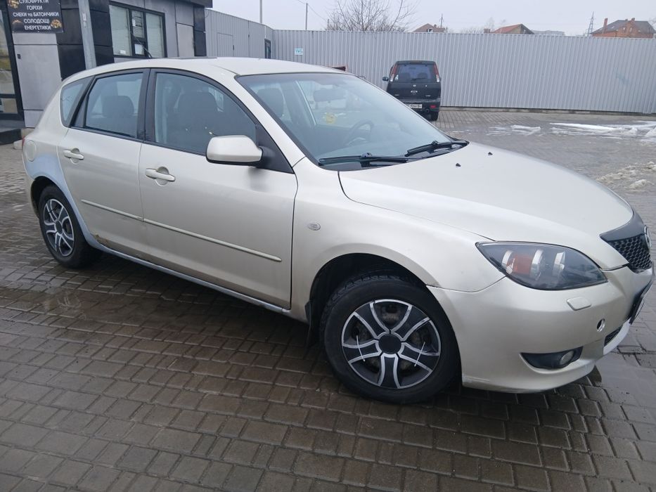 Продам авто Мазда 3