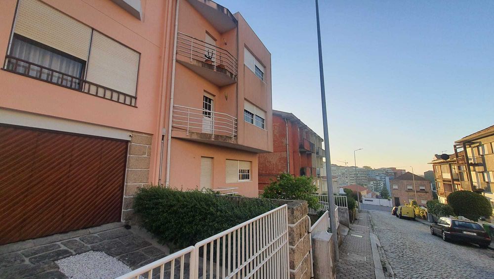 ALUGO T1 com Garagem perto do Metro de Santo Ovídio