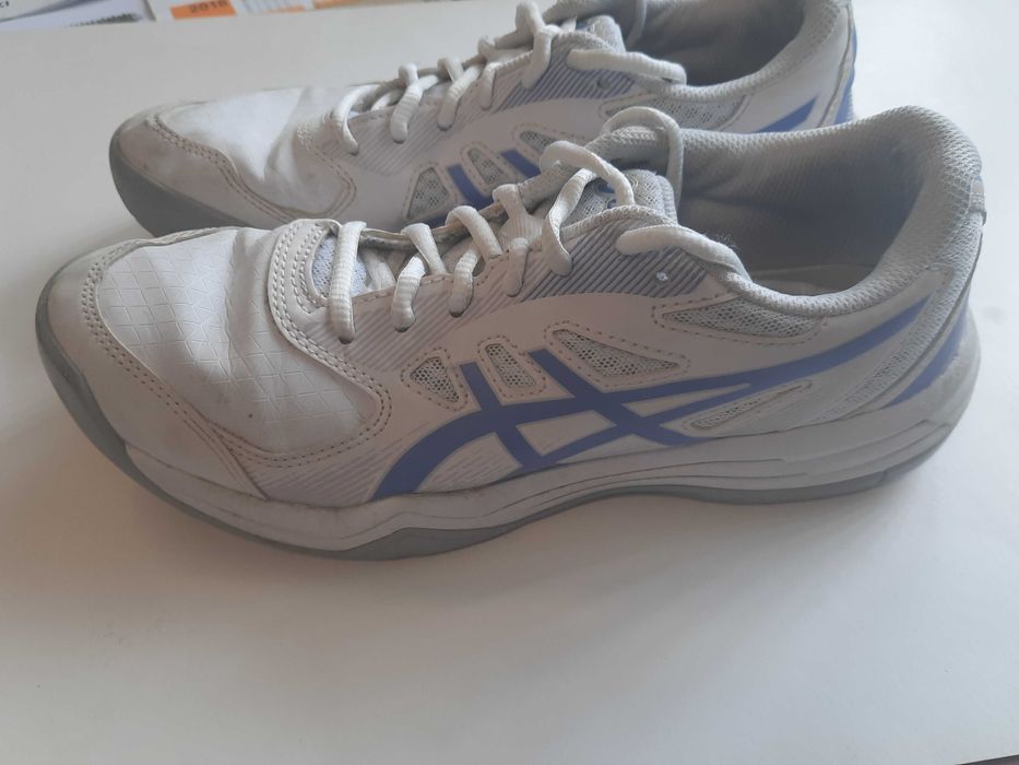 buty firmy Asics rozm. 39,5