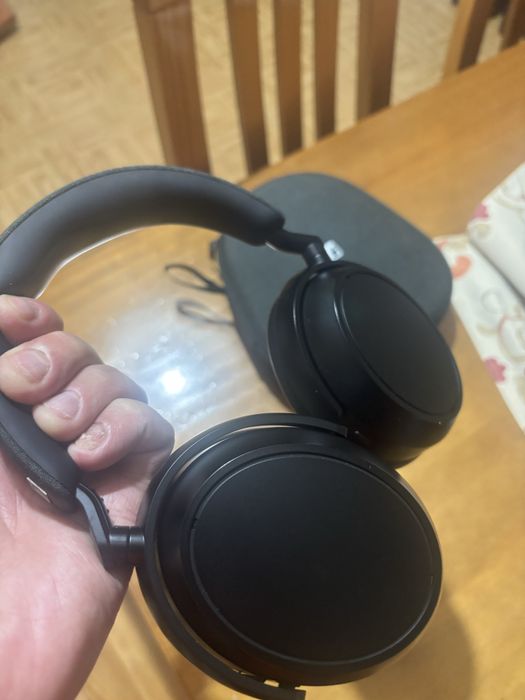 Sennheiser Momentum 4