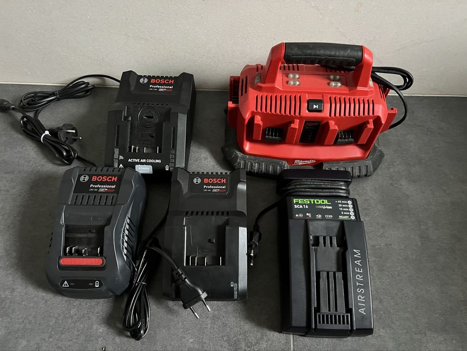 Зарядки, зарядні пристрої Bosch Мілвауке фестол