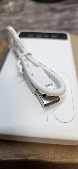 Повербанк 10000 мА новий