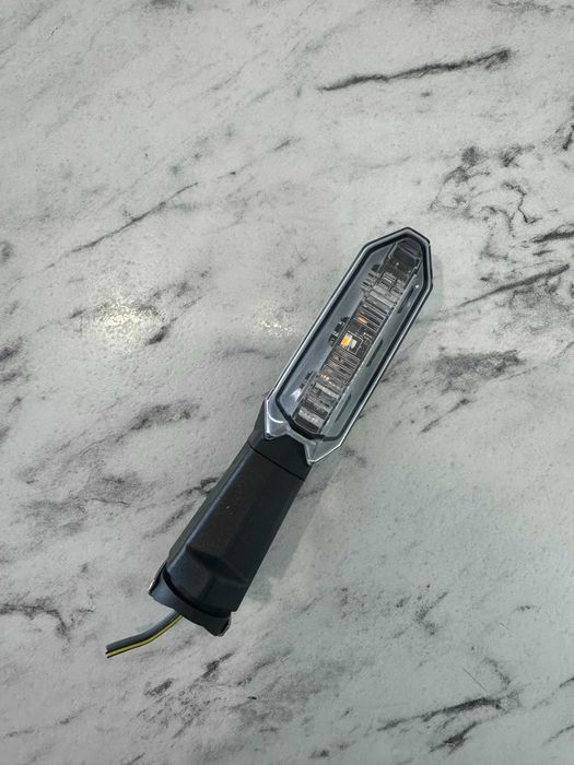 Правий поворот Kawasaki z650 ninja 650 (оригінал) OEM LED 23037-0528
