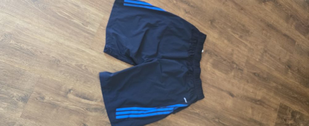 Spodenki Adidas. Nowe
